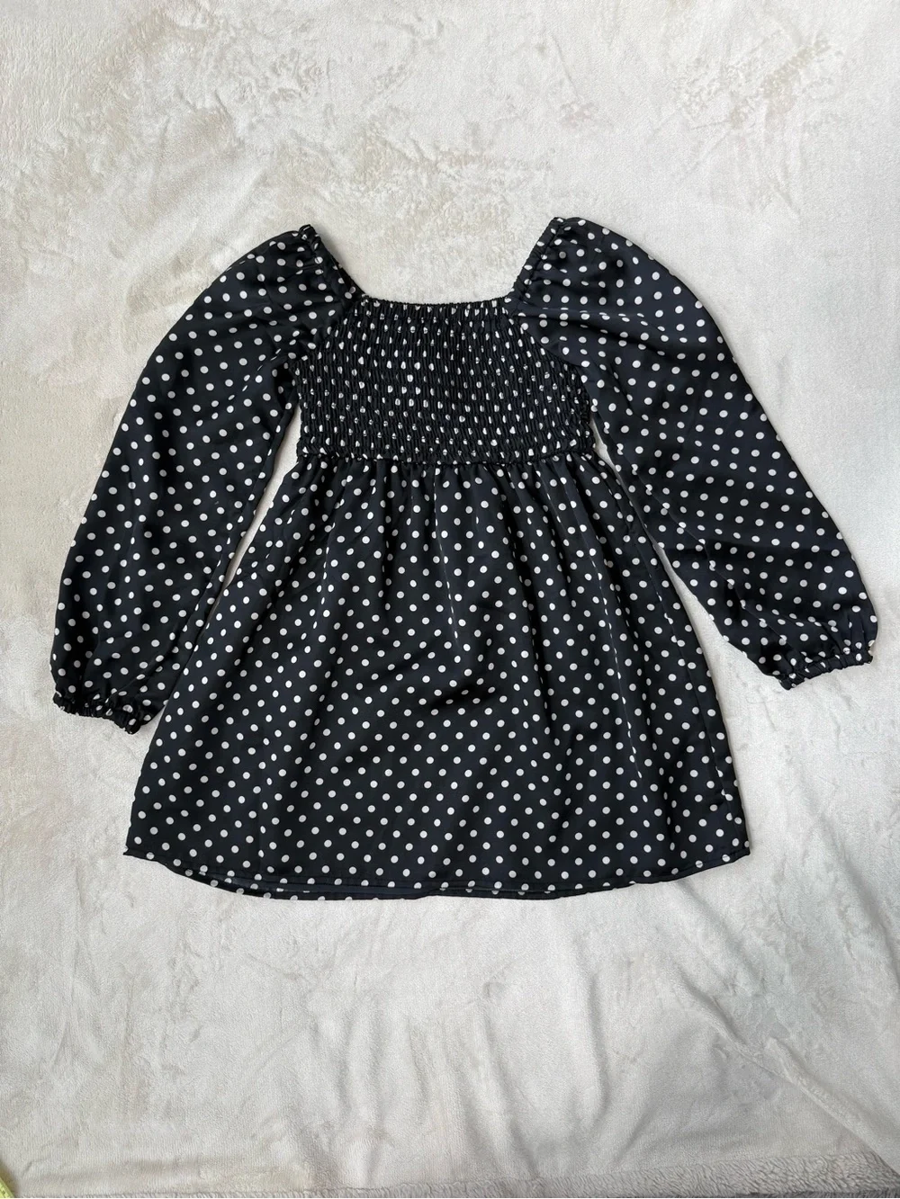 GAP playful black